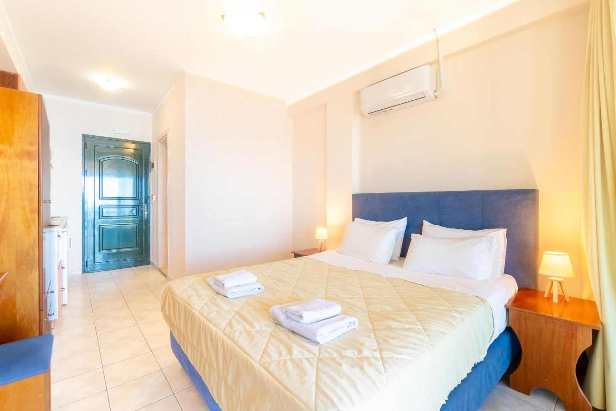 Lido Sofia Apartments Agios Gordios  Exterior photo